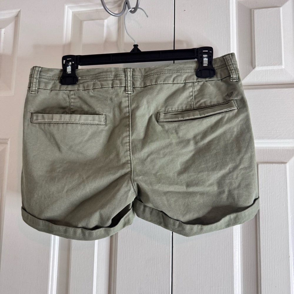 American Eagle Women's Midi Shorts Size 4 Olive Green Khaki Stretch Casual - Picture 7 of 9